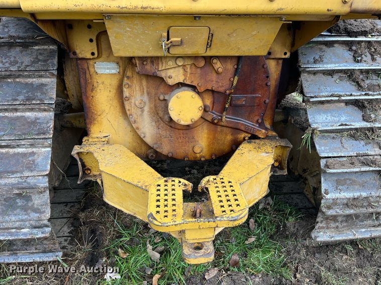 image for item LD9875 1988 Caterpillar D4H LGP  dozer