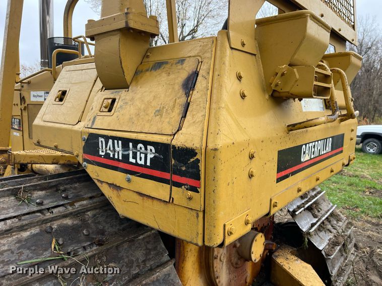 image for item LD9875 1988 Caterpillar D4H LGP  dozer