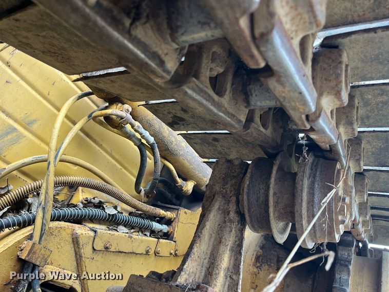 image for item LD9875 1988 Caterpillar D4H LGP  dozer