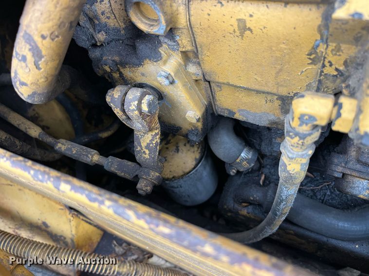 image for item LD9875 1988 Caterpillar D4H LGP  dozer