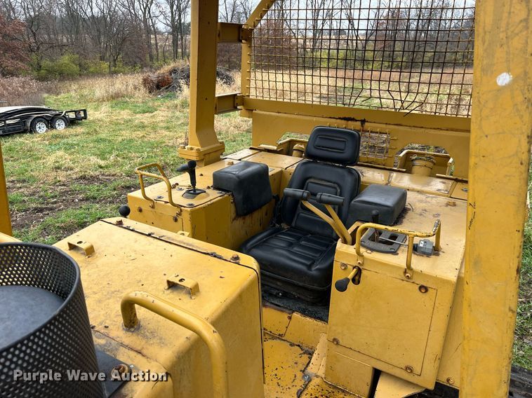 image for item LD9875 1988 Caterpillar D4H LGP  dozer