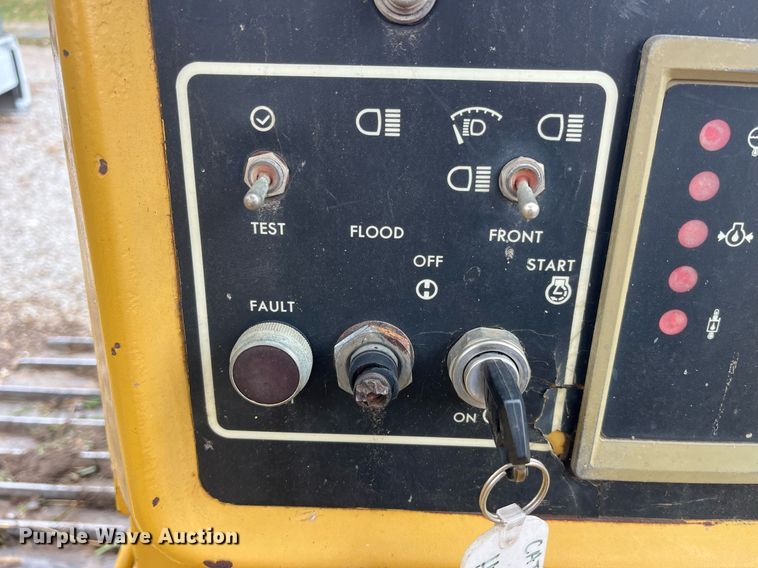 image for item LD9875 1988 Caterpillar D4H LGP  dozer