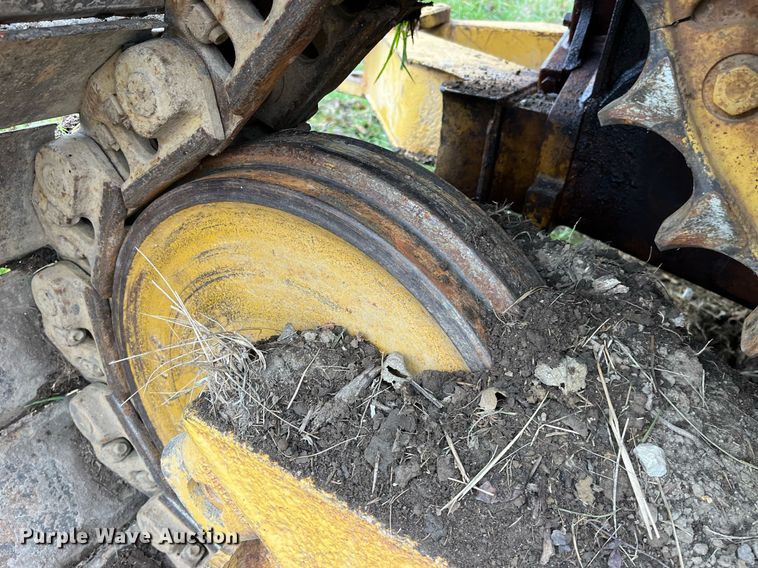 image for item LD9875 1988 Caterpillar D4H LGP  dozer