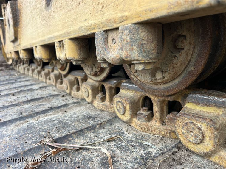 image for item LD9875 1988 Caterpillar D4H LGP  dozer