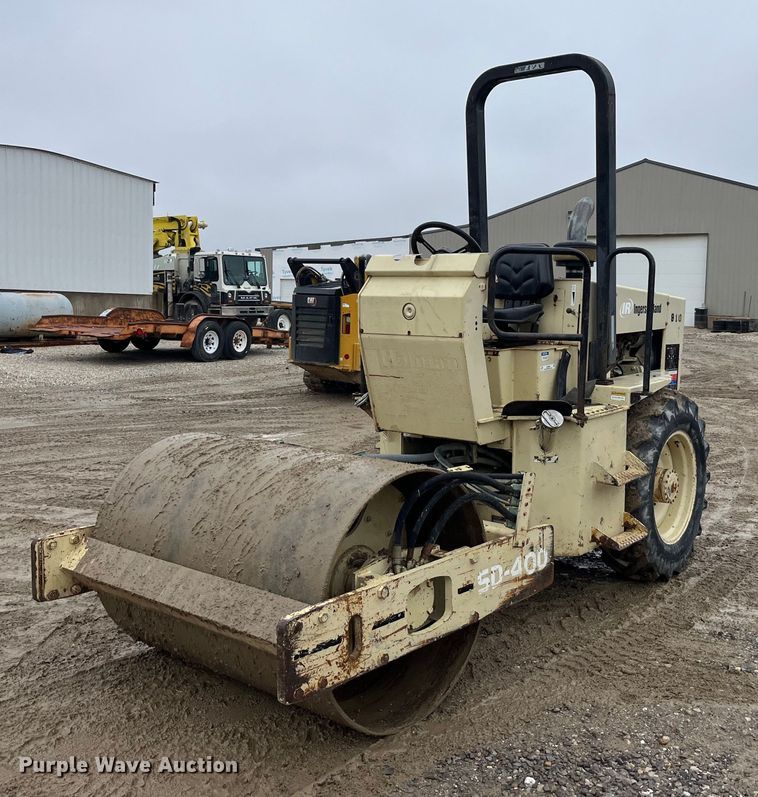 image for item LD9908 1998 Ingersoll Rand SD-40D  single drum vibratory roller