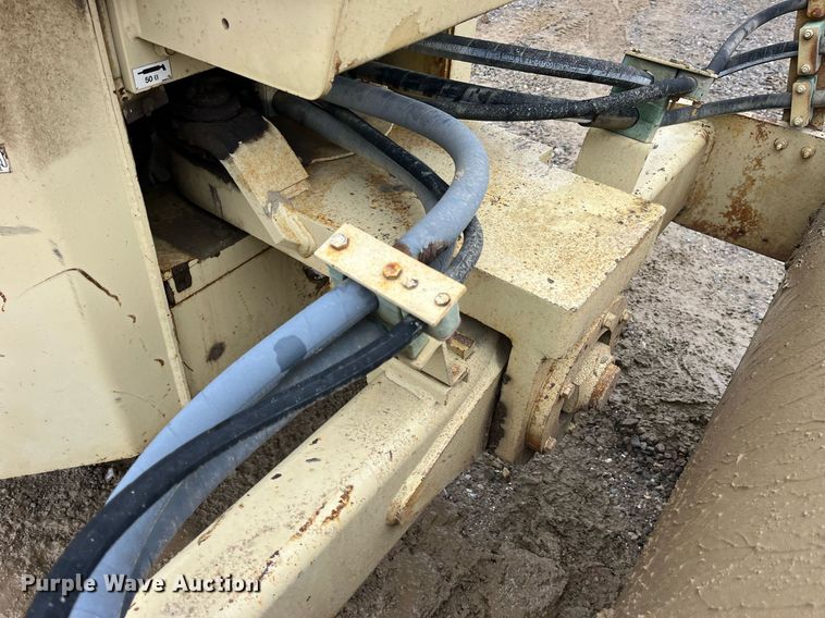 image for item LD9908 1998 Ingersoll Rand SD-40D  single drum vibratory roller