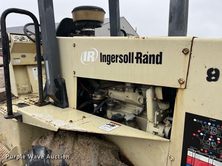 image for item LD9908 1998 Ingersoll Rand SD-40D  single drum vibratory roller