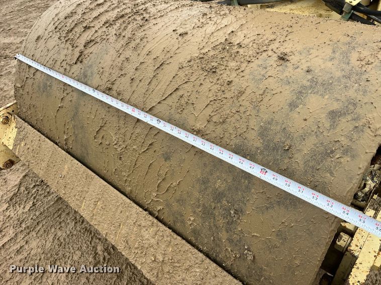 image for item LD9908 1998 Ingersoll Rand SD-40D  single drum vibratory roller