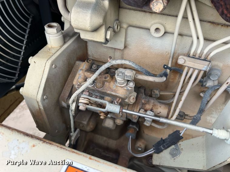 image for item LD9908 1998 Ingersoll Rand SD-40D  single drum vibratory roller