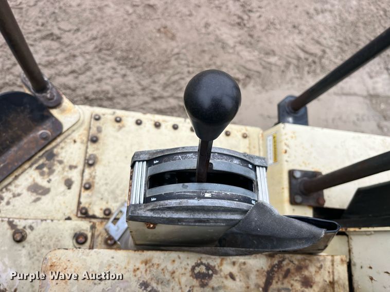 image for item LD9908 1998 Ingersoll Rand SD-40D  single drum vibratory roller