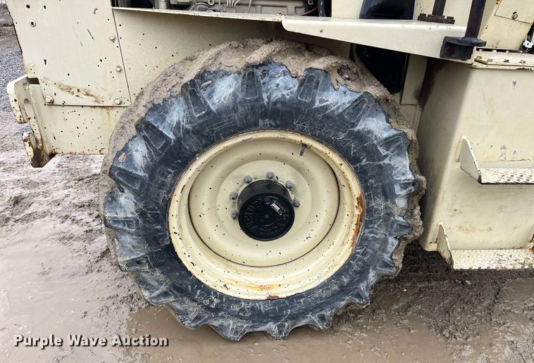 image for item LD9908 1998 Ingersoll Rand SD-40D  single drum vibratory roller