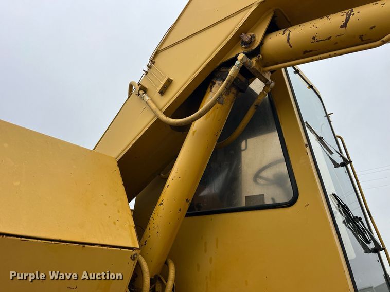 image for item LD9909 1989 Case 1085B  wheeled excavator