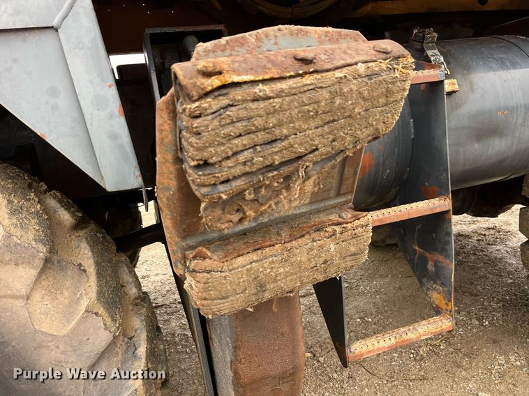 image for item LD9909 1989 Case 1085B  wheeled excavator