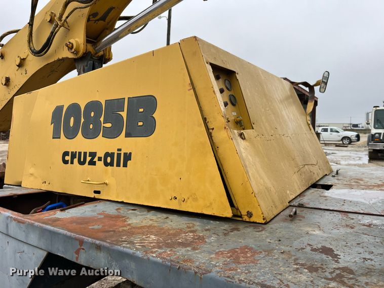 image for item LD9909 1989 Case 1085B  wheeled excavator