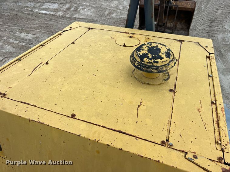 image for item LD9909 1989 Case 1085B  wheeled excavator