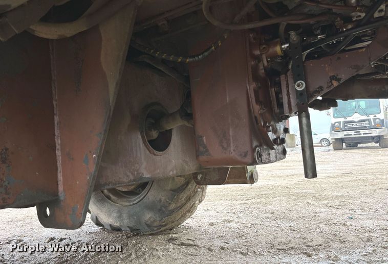 image for item LD9909 1989 Case 1085B  wheeled excavator