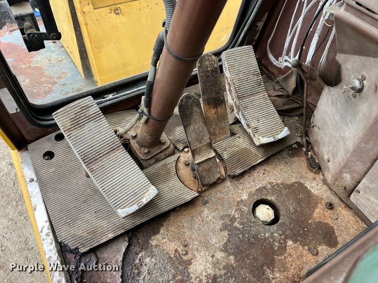 image for item LD9909 1989 Case 1085B  wheeled excavator