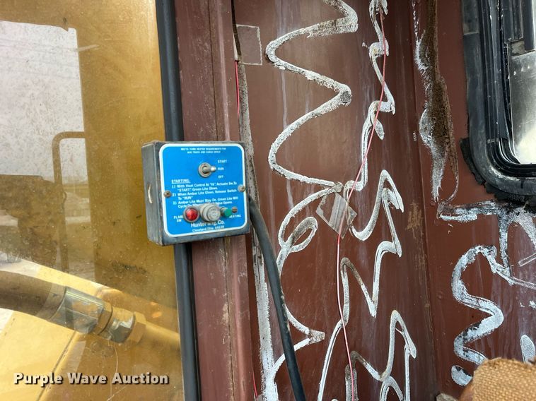 image for item LD9909 1989 Case 1085B  wheeled excavator