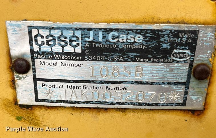 image for item LD9909 1989 Case 1085B  wheeled excavator