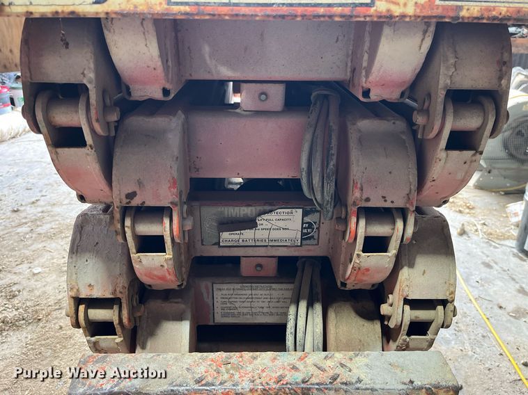 image for item LD9912 Economy SP-2544  scissor lift