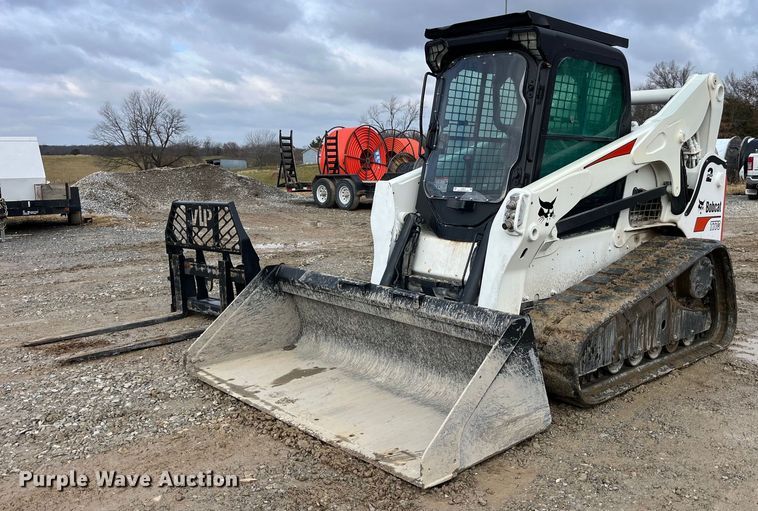 image for item LD9913 2013 Bobcat T770  tracked skid steer loader