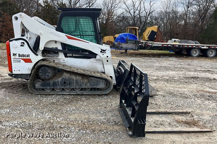 image for item LD9913 2013 Bobcat T770  tracked skid steer loader