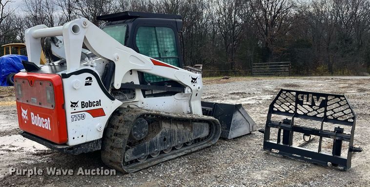 image for item LD9913 2013 Bobcat T770  tracked skid steer loader