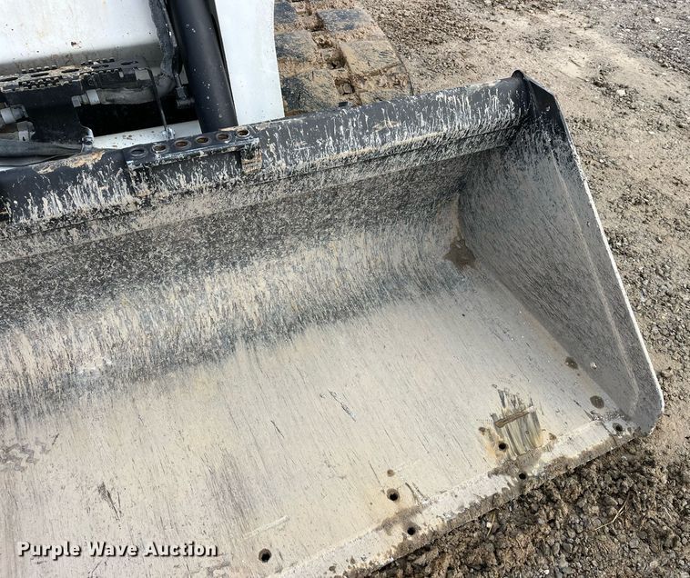 image for item LD9913 2013 Bobcat T770  tracked skid steer loader