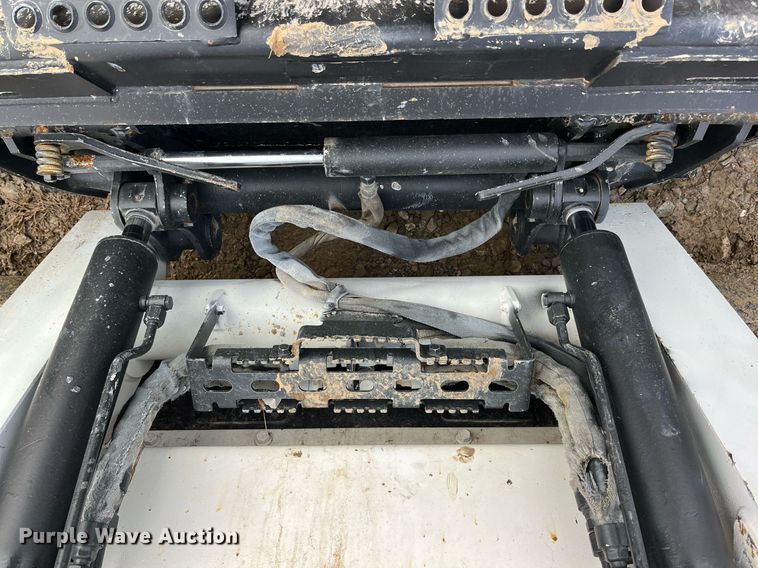 image for item LD9913 2013 Bobcat T770  tracked skid steer loader