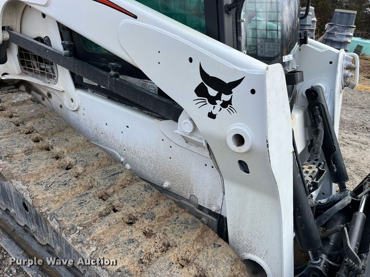 image for item LD9913 2013 Bobcat T770  tracked skid steer loader
