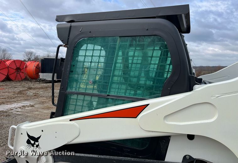 image for item LD9913 2013 Bobcat T770  tracked skid steer loader