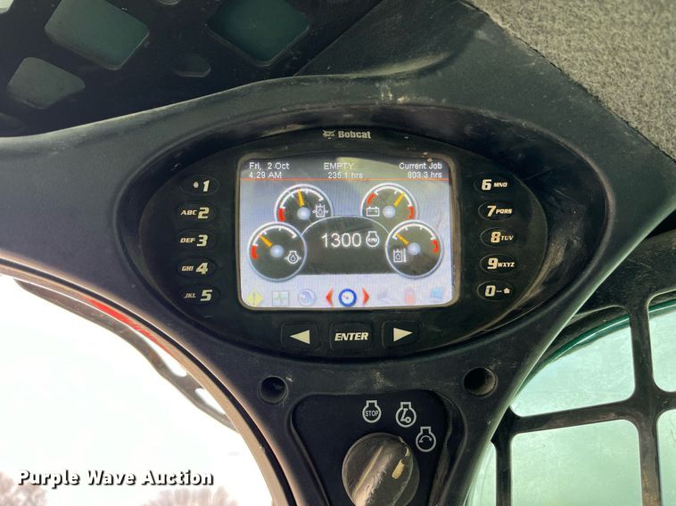 image for item LD9913 2013 Bobcat T770  tracked skid steer loader