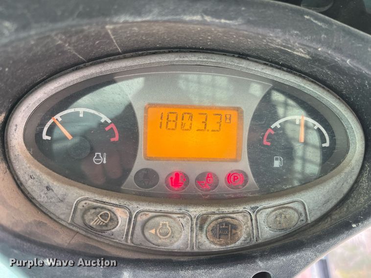 image for item LD9913 2013 Bobcat T770  tracked skid steer loader