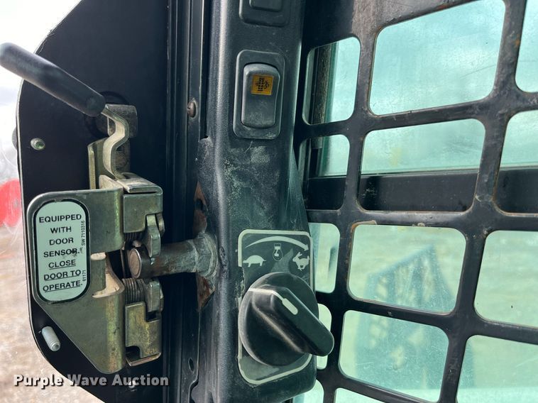 image for item LD9913 2013 Bobcat T770  tracked skid steer loader