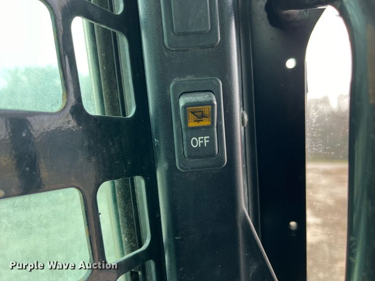 image for item LD9913 2013 Bobcat T770  tracked skid steer loader