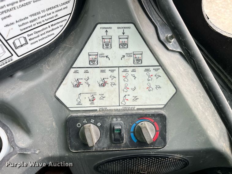 image for item LD9913 2013 Bobcat T770  tracked skid steer loader