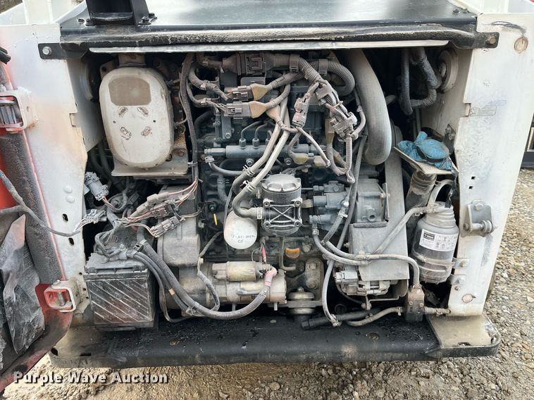 image for item LD9913 2013 Bobcat T770  tracked skid steer loader