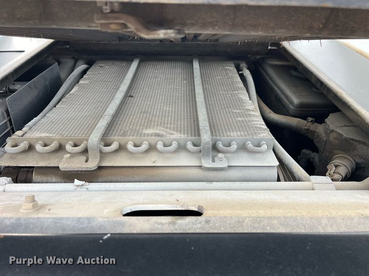 image for item LD9913 2013 Bobcat T770  tracked skid steer loader