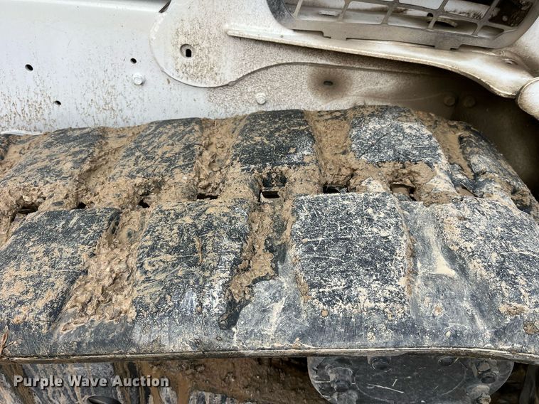 image for item LD9913 2013 Bobcat T770  tracked skid steer loader