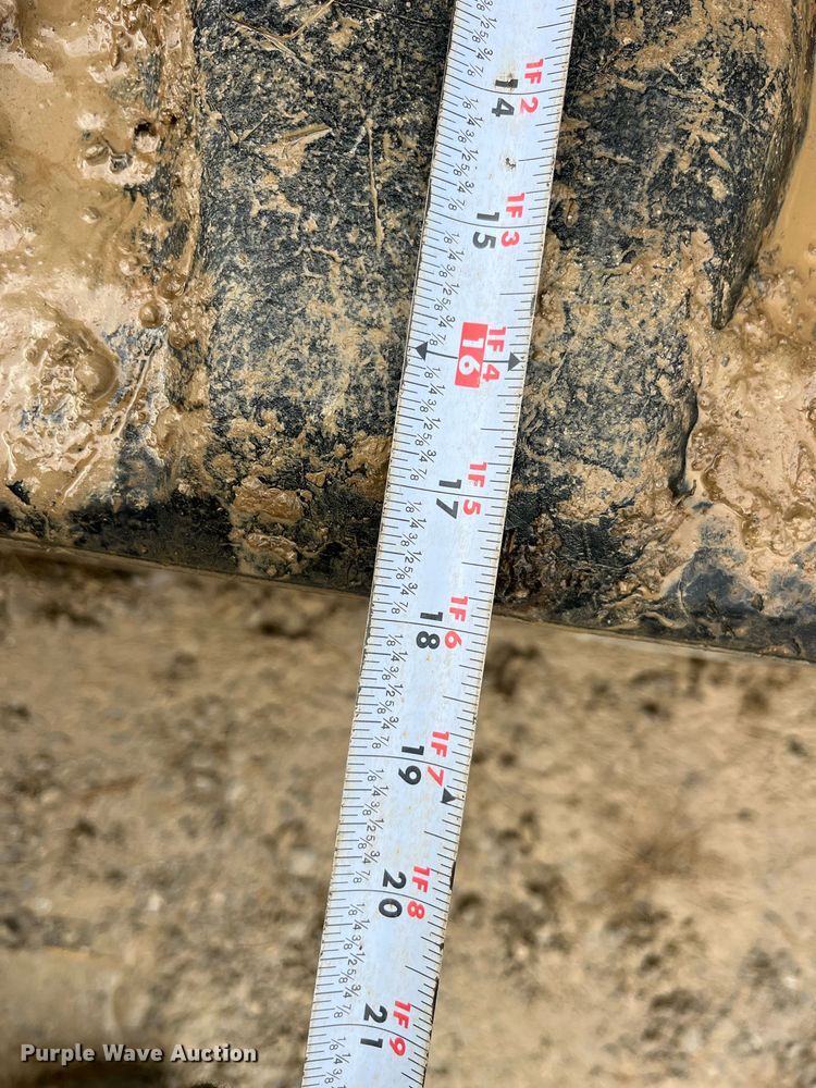 image for item LD9913 2013 Bobcat T770  tracked skid steer loader