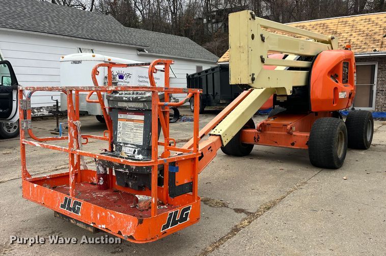 image for item LD9916 2012 JLG 450A  boom lift