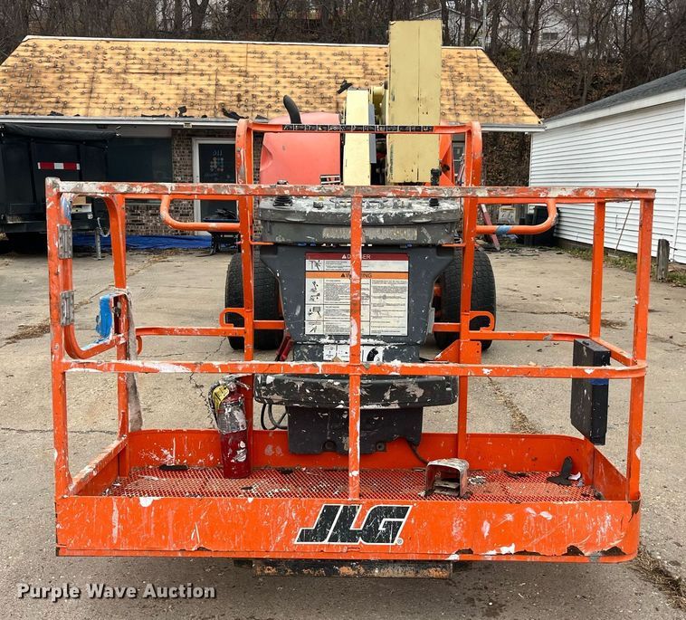 image for item LD9916 2012 JLG 450A  boom lift