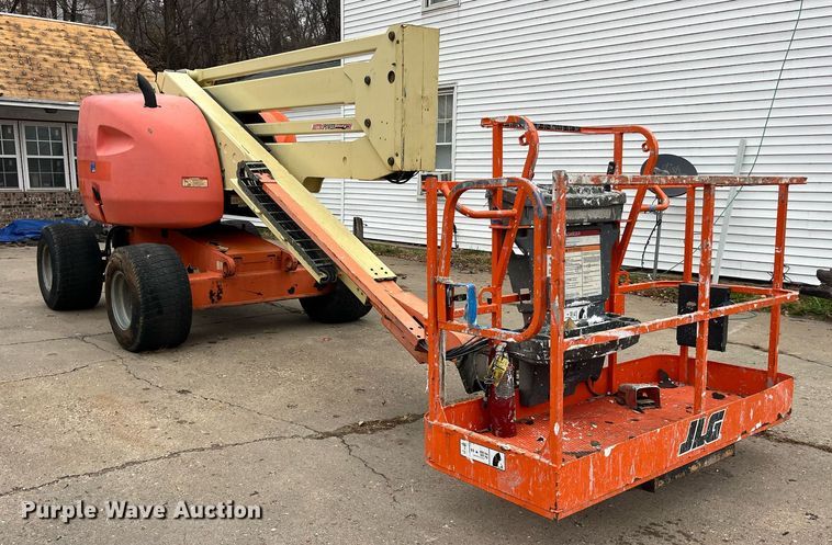 image for item LD9916 2012 JLG 450A  boom lift