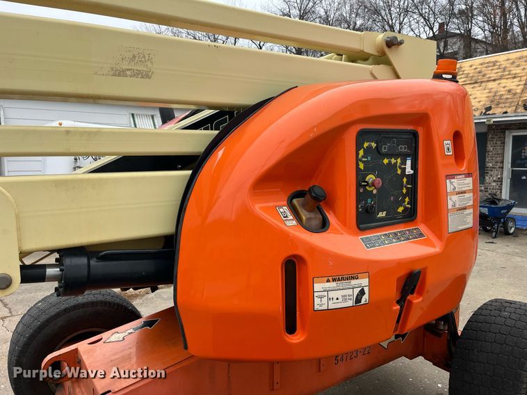 image for item LD9916 2012 JLG 450A  boom lift
