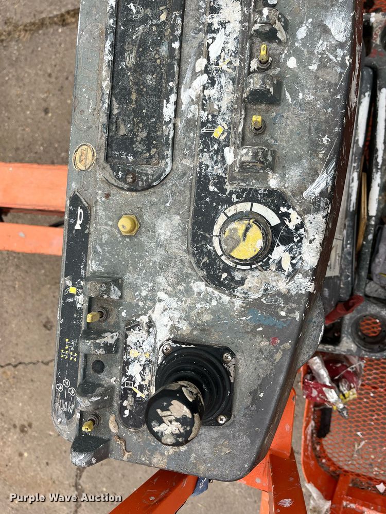 image for item LD9916 2012 JLG 450A  boom lift