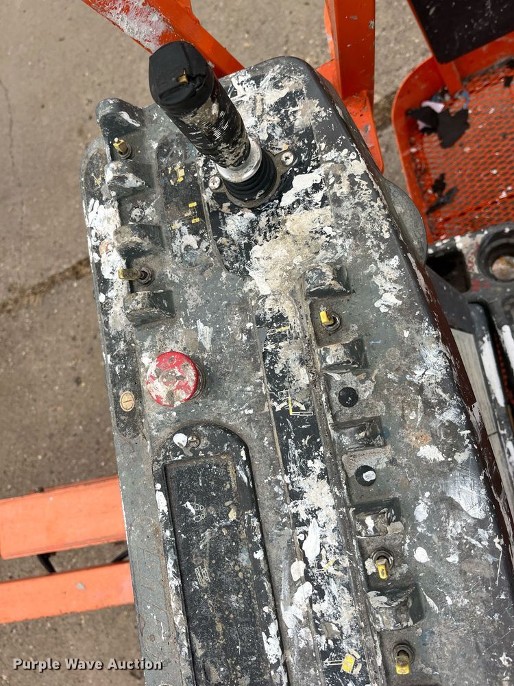 image for item LD9916 2012 JLG 450A  boom lift