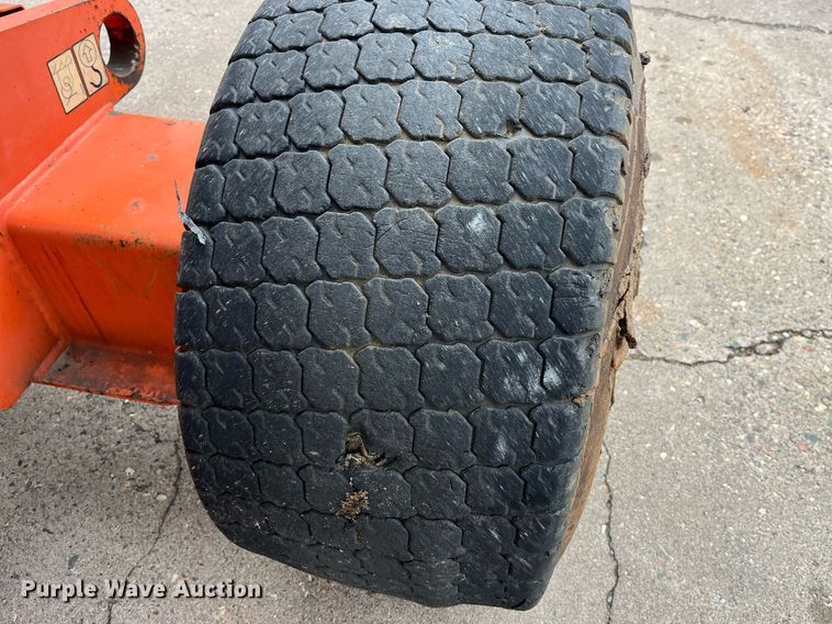 image for item LD9916 2012 JLG 450A  boom lift