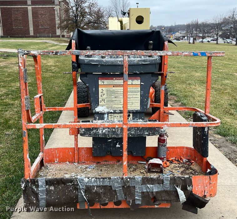 image for item LD9917 2012 JLG E450A  boom lift