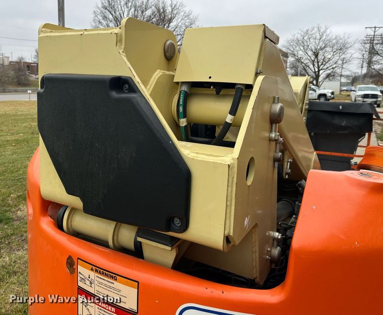 image for item LD9917 2012 JLG E450A  boom lift