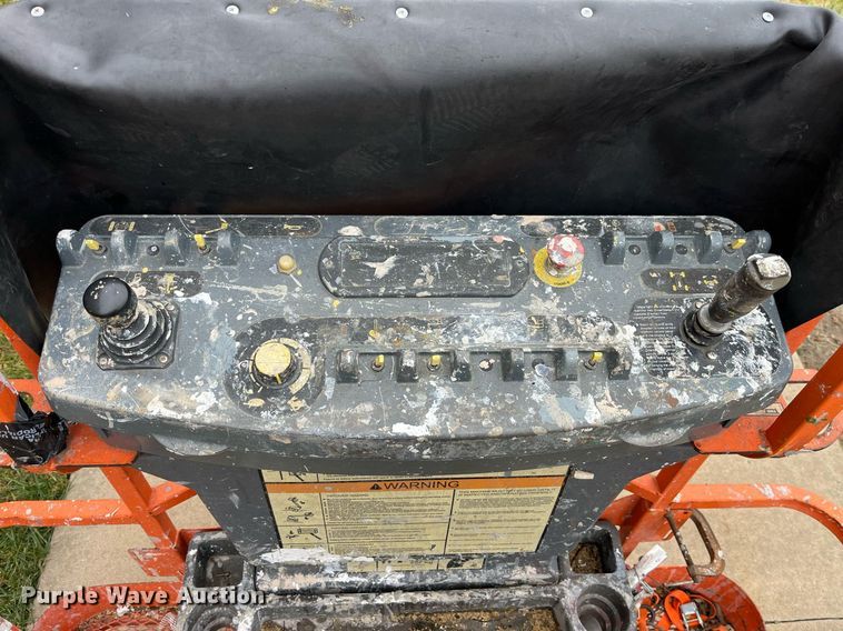 image for item LD9917 2012 JLG E450A  boom lift